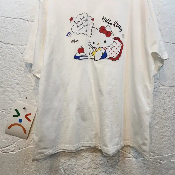 [BUNJANG] Hello Kitty Charm T-Shirt / 캐릭키링키티여름반팔티 (새상품)