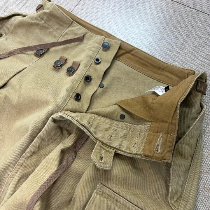 [BUNJANG] Kapital Heavy Drill Jumbo Cargo Pants Beige / 캐피탈 헤비 드릴 점보 카고 팬츠 베이지  2 사이즈