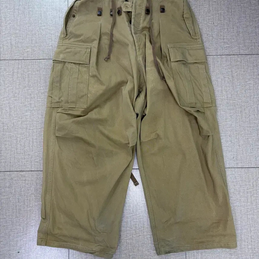 [BUNJANG] Kapital Heavy Drill Jumbo Cargo Pants Beige / 캐피탈 헤비 드릴 점보 카고 팬츠 베이지  2 사이즈