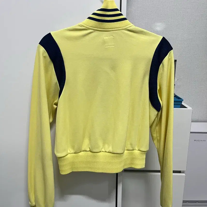 [BUNJANG] Adidas Club Crop Jersey Yellow / 아디다스 클럽 크롭 져지 옐로우