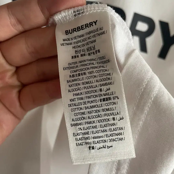 [BUNJANG] Burberry Signature Logo T-Shirt Size S / 버버리 시그니처 로고 티셔츠