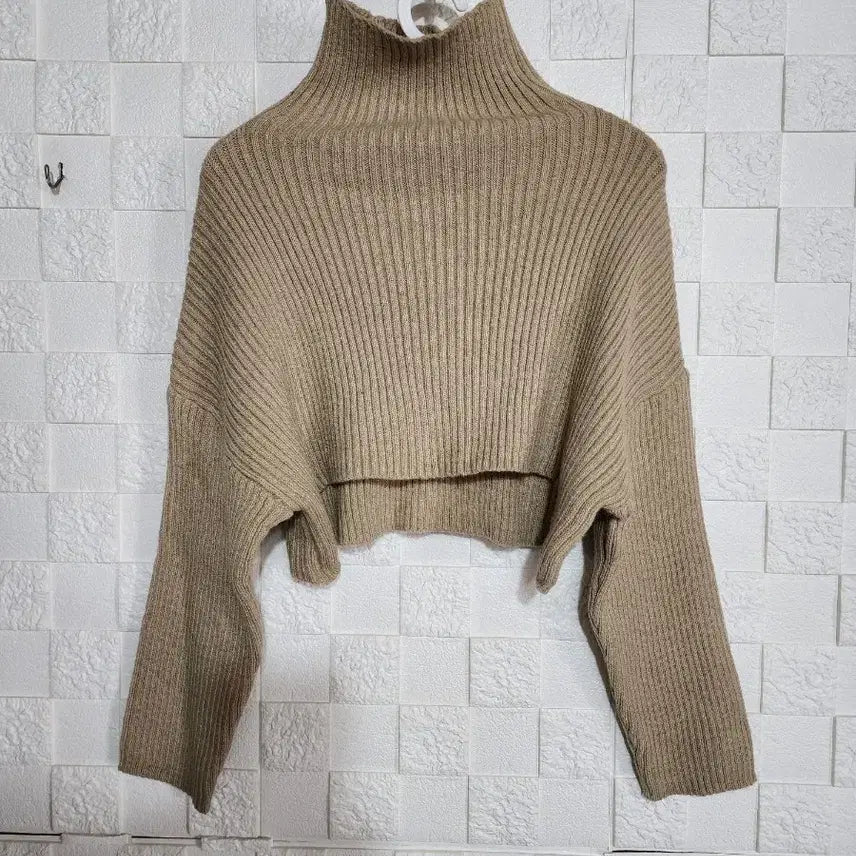 [BUNJANG] Black Lab Beige Cropped Turtleneck Knit / 베이지 크롭 터틀넥 니트.블랙랩