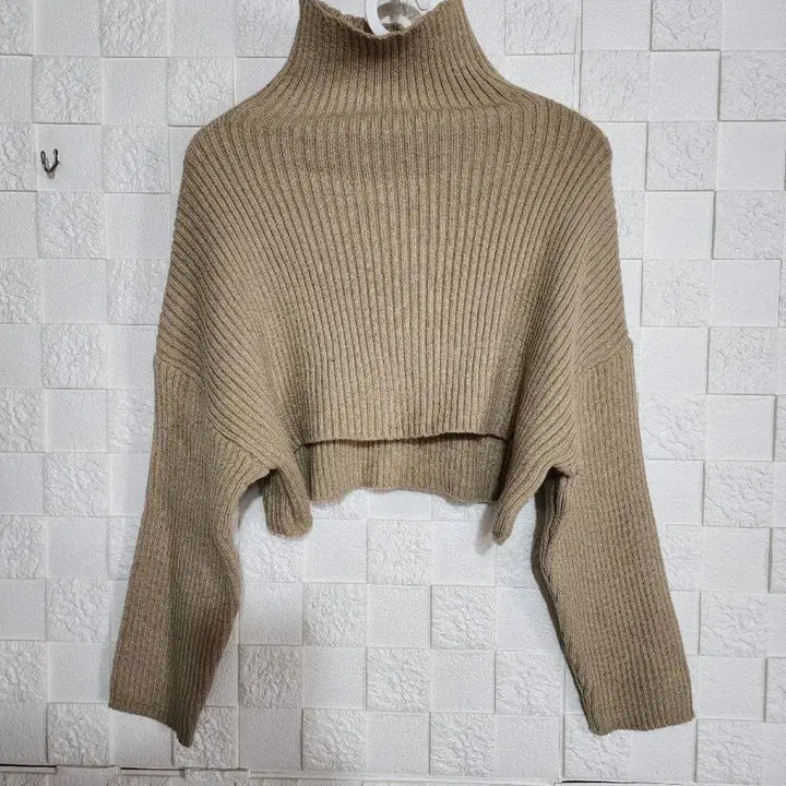 [BUNJANG] Black Lab Beige Cropped Turtleneck Knit / 베이지 크롭 터틀넥 니트.블랙랩