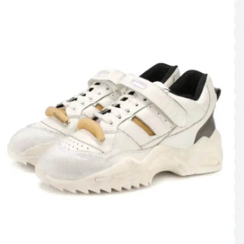 [BUNJANG] Maison Margiela Distressed Velcro Sneakers / 메종 마르지엘라 벨크로 드스트레스트 스니커즈
