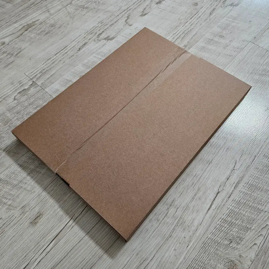[SOLD OUT] (마녀배달부 키키) 잔디밭 포스터 (A3, 부분 에폭시 후가공)