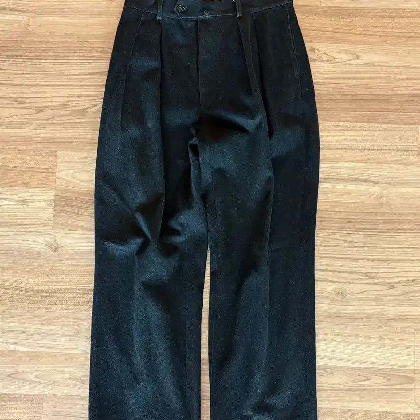 [SOLD OUT] [48] NEAT 니트 시아일랜드 블랙데님 와이드