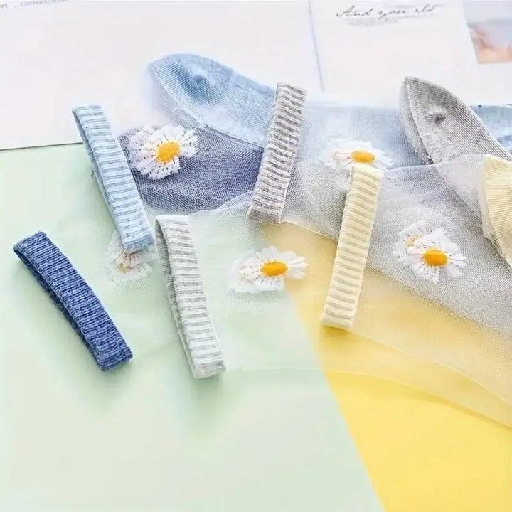 [BUNJANG] Daisy Embroidered See-Through Socks 10-Pair Set / 데이지 꽃 자수 시스루 양말 10켤레(새상품)