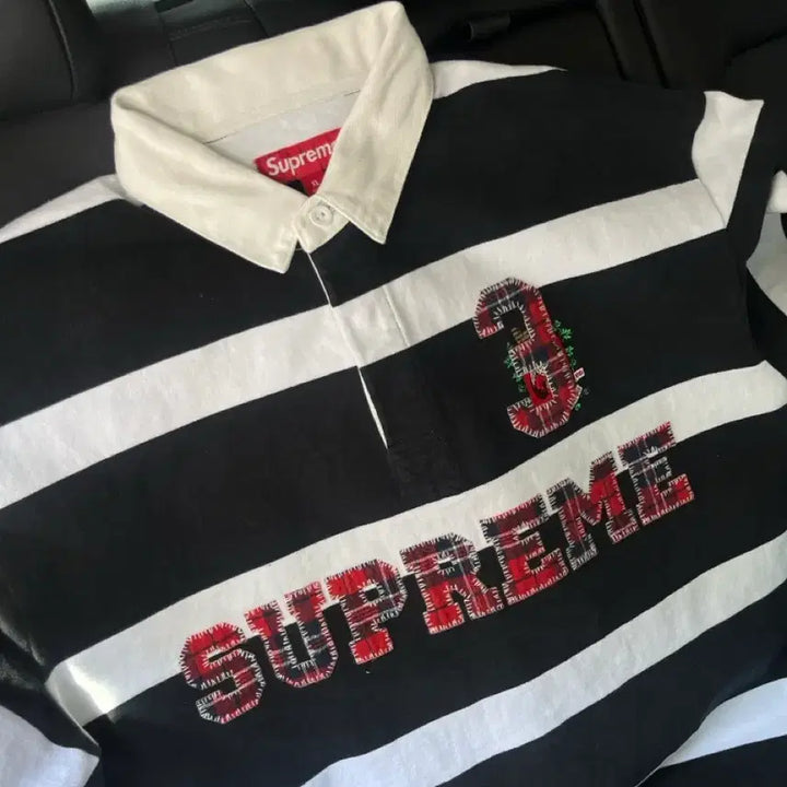[SOLD OUT] (XL) 슈프림 스트라이프 럭비 블랙 - 25FW