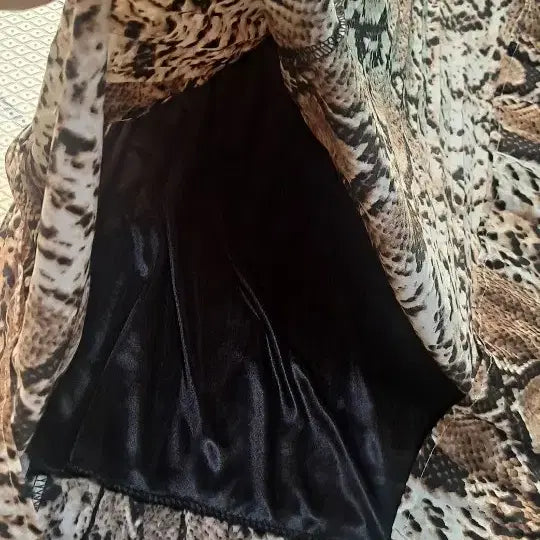 [BUNJANG] Snakeskin Pattern Pleated Long Skirt / 뱀피 무늬 플리츠 스커트