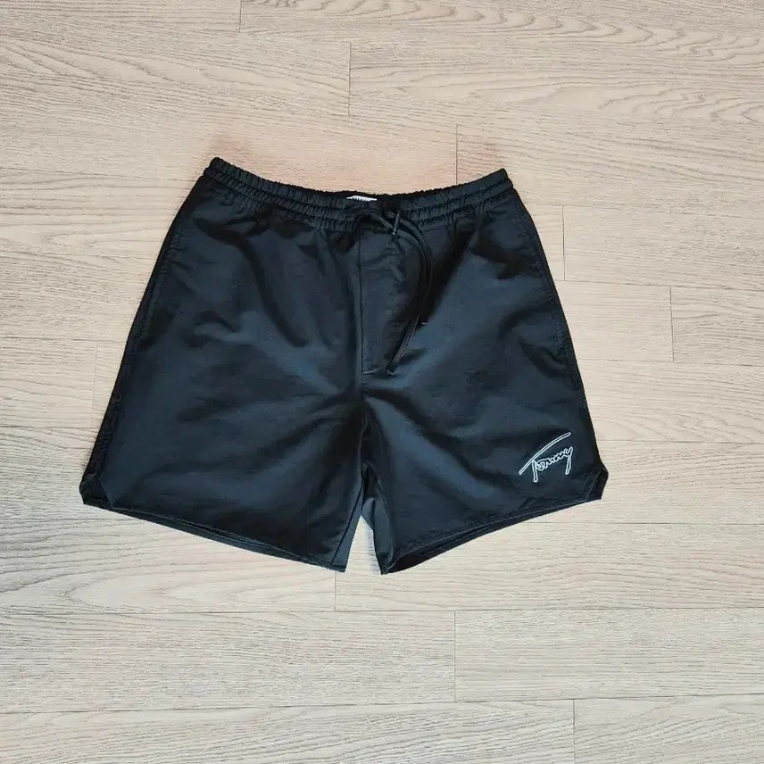 [BUNJANG] Tommy Hilfiger Script Logo Black Shorts / 타미힐피거 블랙 반바지 스크립트 로고