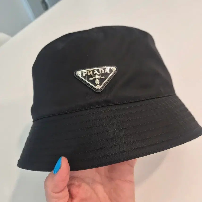 [BUNJANG] Prada Re-Nylon Bucket Hat XL / 프라다 리나일론 버킷햇 xl판매합니다