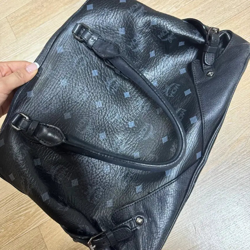 [BUNJANG] MCM Logo Leather Tote Bag / mcm 가방
