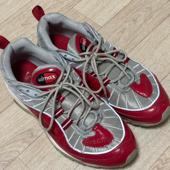 [BUNJANG] Nike x Supreme Air Max 98 Varsity Red Sneakers (275mm) / 나이키 슈프림 에어맥스 98 바시티 레드 275 (현 크림가75만)