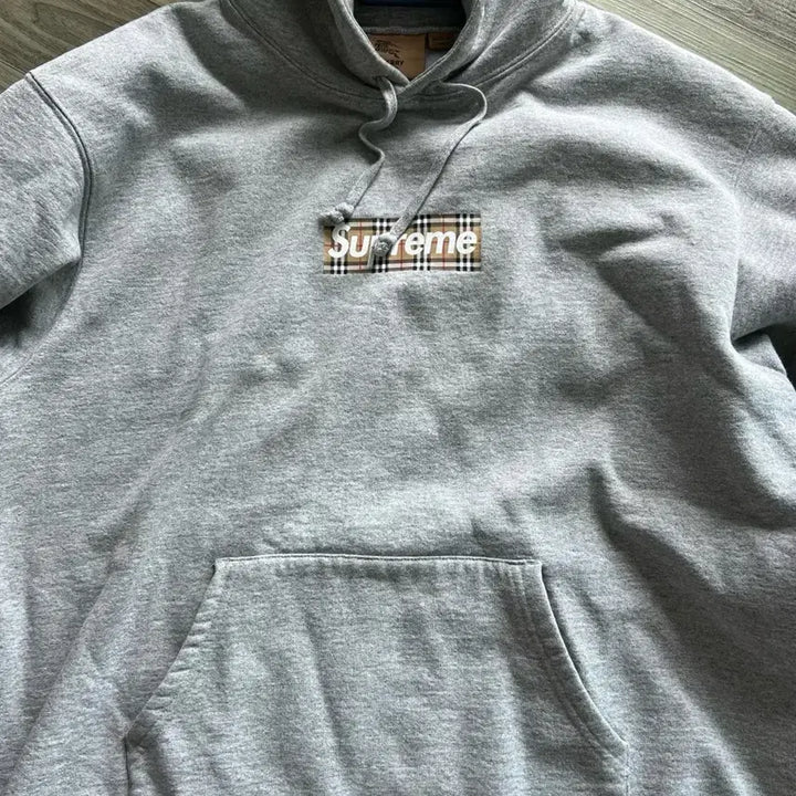 [BUNJANG] Supreme Burberry Box Logo Hoodie Grey L / 슈프림 버버리 박스 로고 후드티 그레이 L