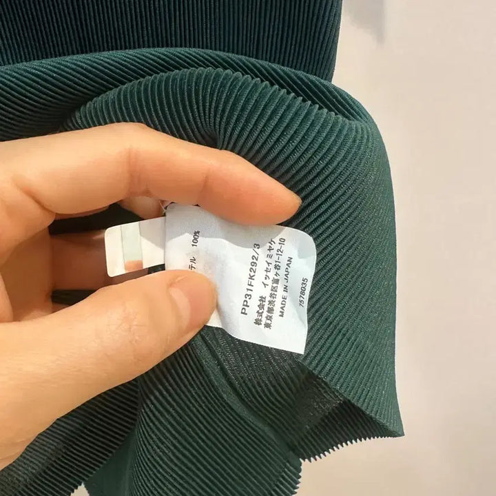 [BUNJANG] Pleats Please High Neck Top Dark Green Size 3 / 플리츠플리즈 반목 탑 다크그린 3사이즈