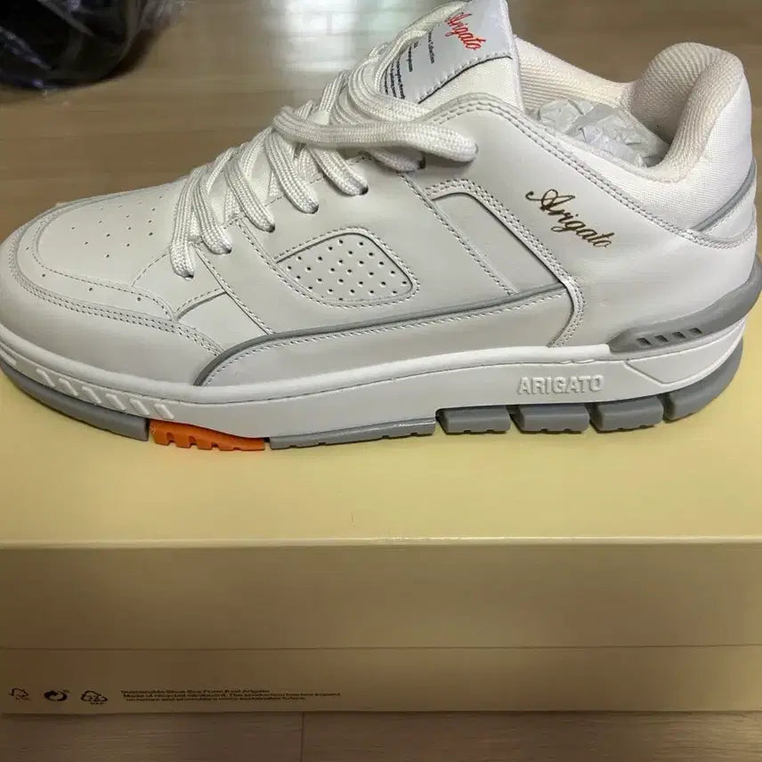 [BUNJANG] Axel Arigato Area Lo White Sneakers / 악셀 아리가토  Area Lo 화이트 스니커즈 아레아