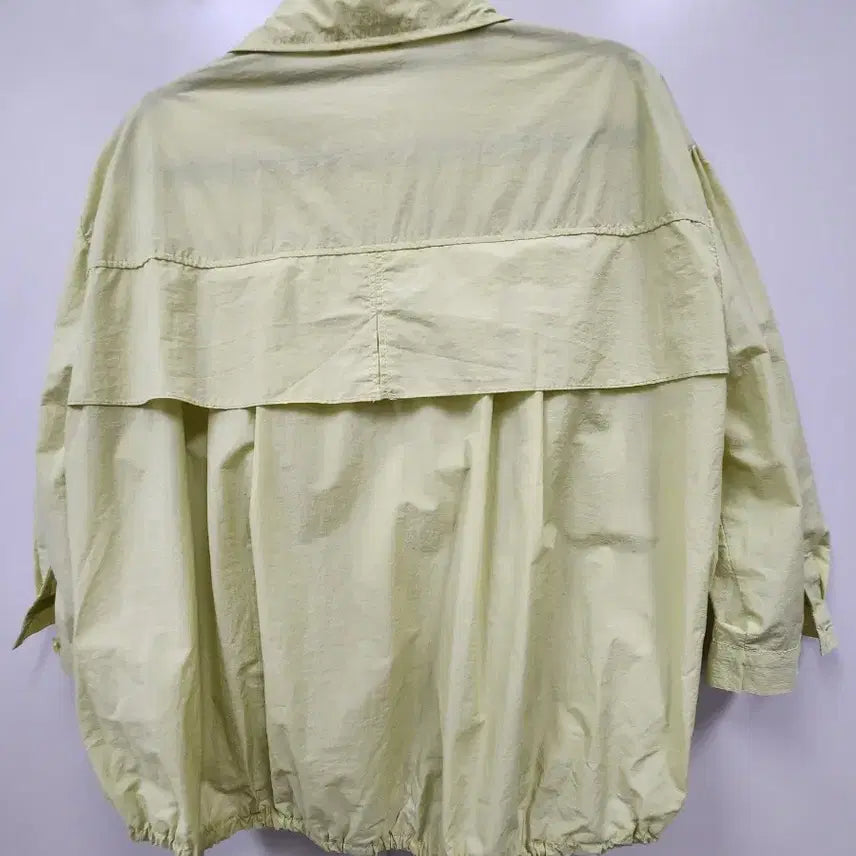 [BUNJANG] LA BELLE Green Volume Sleeve Shirt / 가격내림)LA BELLE 라벨르 연두색 볼륨소매 셔츠free(~66)