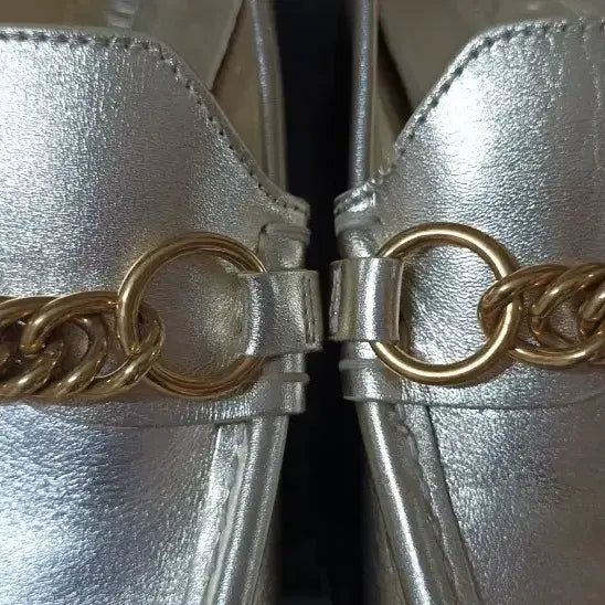 [BUNJANG] Burberry Solway Gold Leather Chain Bit Loafers / [버버리]여성 로퍼(230mm)_구두_신발