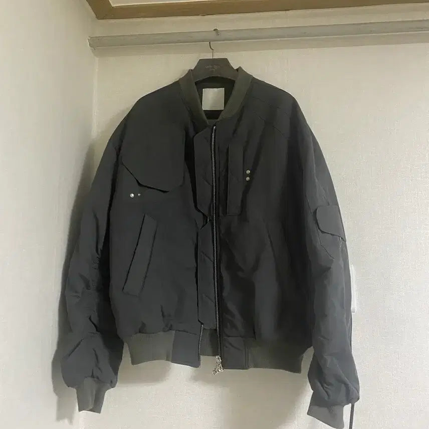 [BUNJANG] Undermycar Avabel Balsam Green Size 2 T-Shirt / 언더마이카 아바벨 발삼그린 2사이즈팝니다