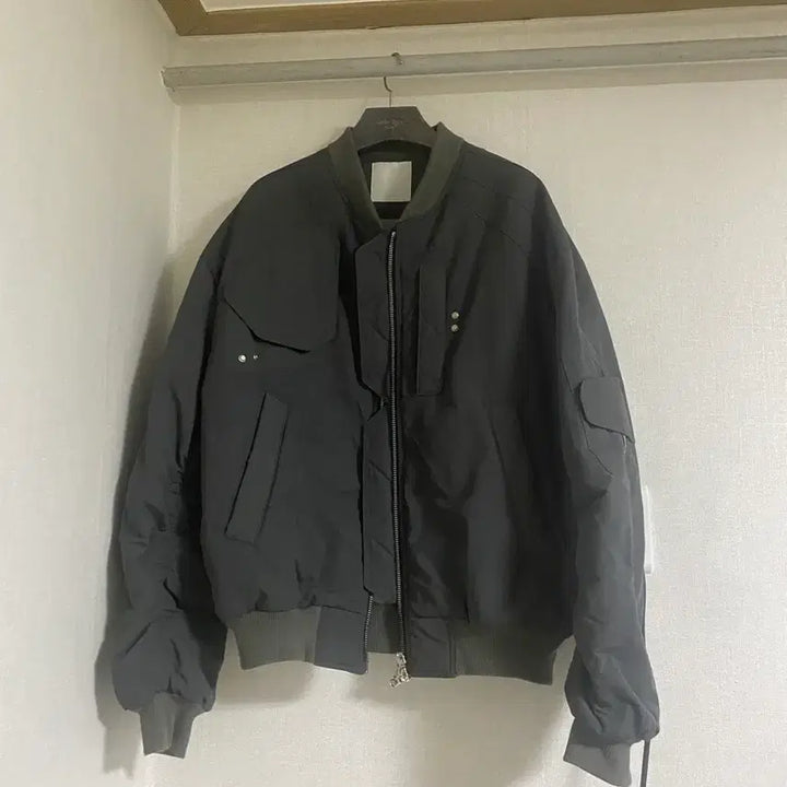 [BUNJANG] Undermycar Avabel Balsam Green Size 2 T-Shirt / 언더마이카 아바벨 발삼그린 2사이즈팝니다
