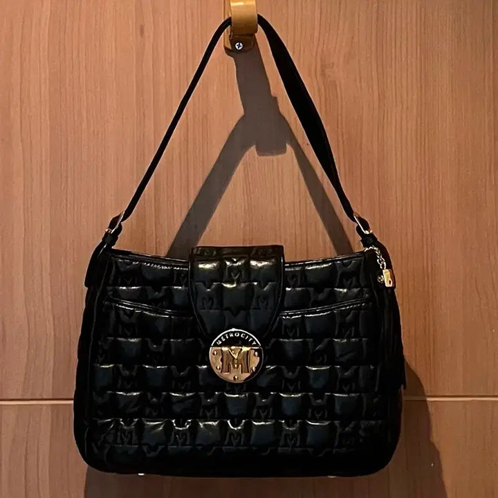 [BUNJANG] Metrociti Quilting Black Shoulder Bag / 메트로시티 퀼팅 블랙 숄더백