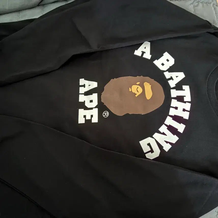 [BUNJANG] BAPE College Long Sleeve T-Shirt Black / 베이프 컬리지 롱슬리브 티셔츠 블랙 팝니다