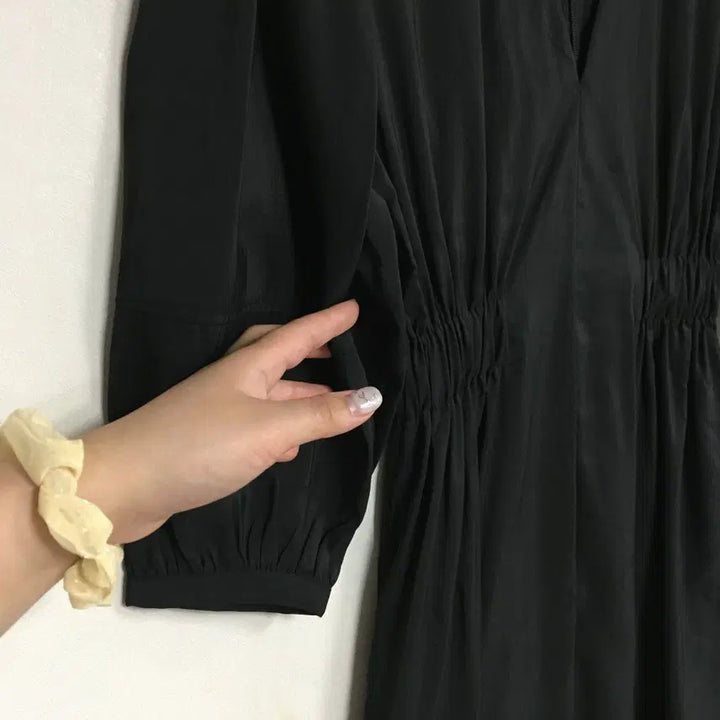 [BUNJANG] COS Voluminous V-Neck Dress / COS 코스 볼류미너스 브이넥 드레스 원피스 32