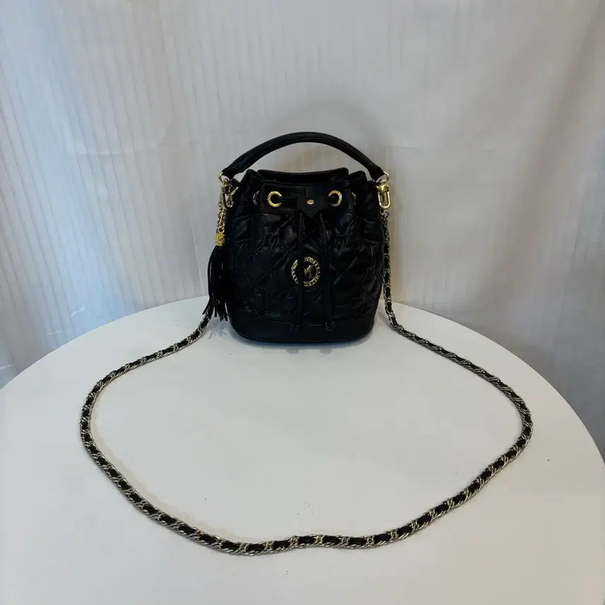 [BUNJANG] Metrocity Quilted Drawstring Crossbody Bag / 정품 메트로시티 퀄팅 복조리 크로스백
