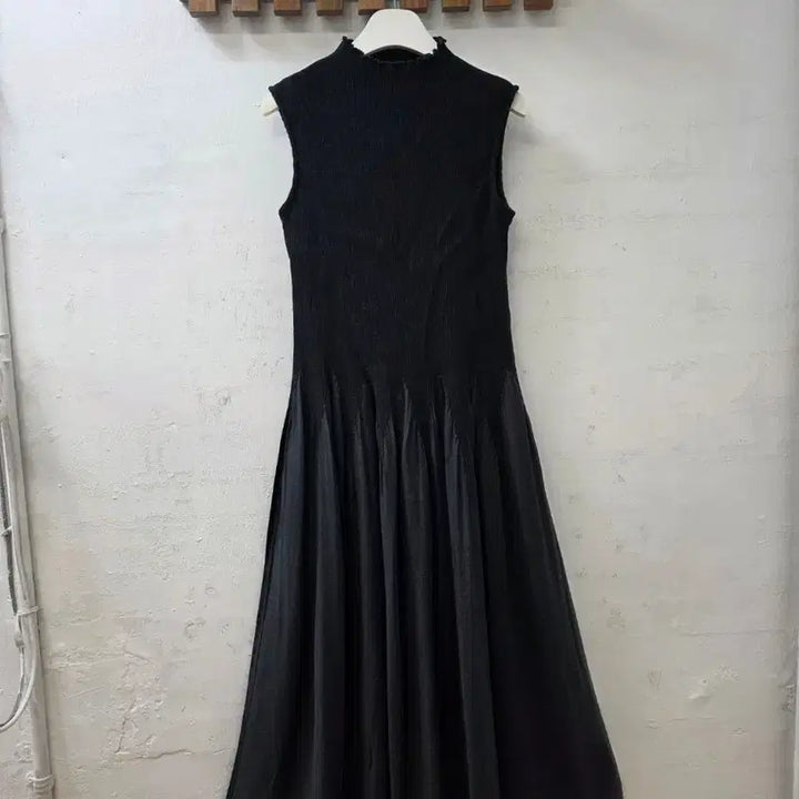 [BUNJANG] Vintage High-Neck Pleated Dress / 일본빈티지 하이넥플리츠원피스