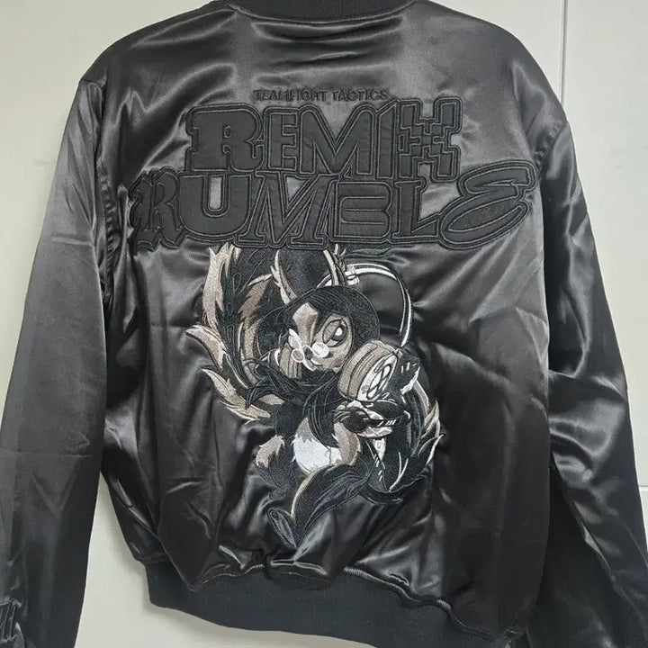[BUNJANG] Dim Mak x Teamfight Tactics Remix Rumble Satin Jacket (Size S, Limited Edition) / Dim Mak x TFT Remix Rumble 새틴 자켓 S 한정판