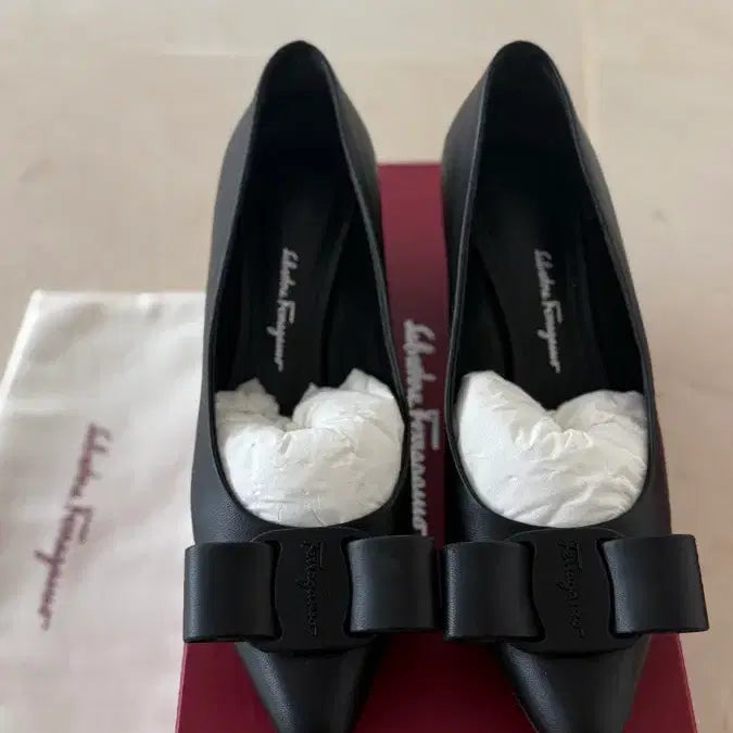 [BUNJANG] Salvatore Ferragamo Viva Pumps Black / 페레가모 비바 펌프스