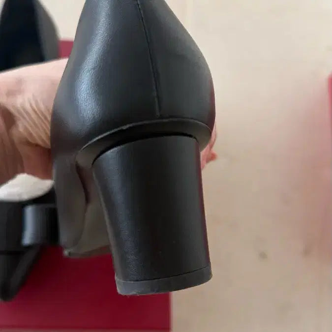 [BUNJANG] Salvatore Ferragamo Viva Pumps Black / 페레가모 비바 펌프스
