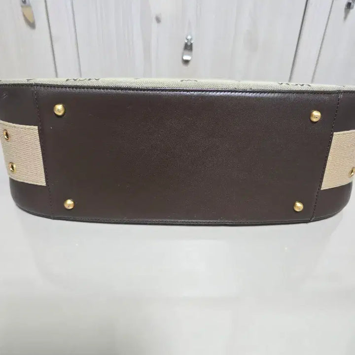 [BUNJANG] MCM Vintage Logo Shoulder Bag / MCM 빈티지 로고 숄더백