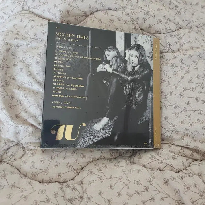 [BUNJANG] IU Modern Times Special Edition Album (Sealed) / 아이유 모던타임즈 스페셜 에디션 앨범 미개봉