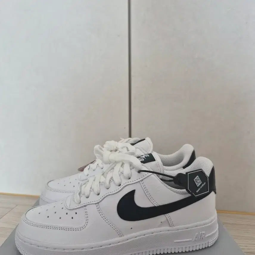 [BUNJANG] Nike Air Force 1 White/Black (235mm) / 새상품 나이키 에어포스1 235mm