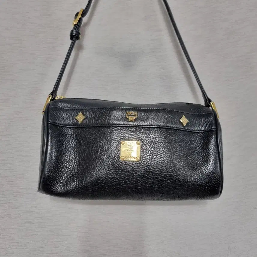 [BUNJANG] MCM Leather Shoulder Bag Black / ㅡMCM 소가죽 숄더백 ㅡ0430