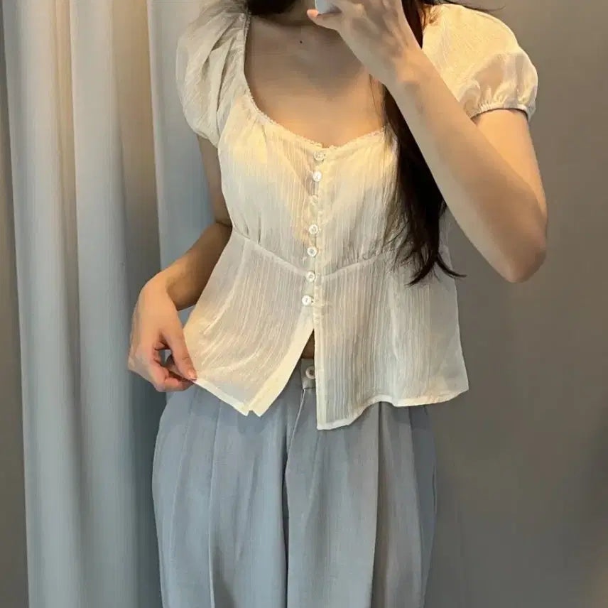 [BUNJANG] Riette Julie Shirring Crop Short Sleeve Puff Blouse / riette 리에뜨 줄리 블라우스 셔링 크롭 반팔 퍼프 크롭