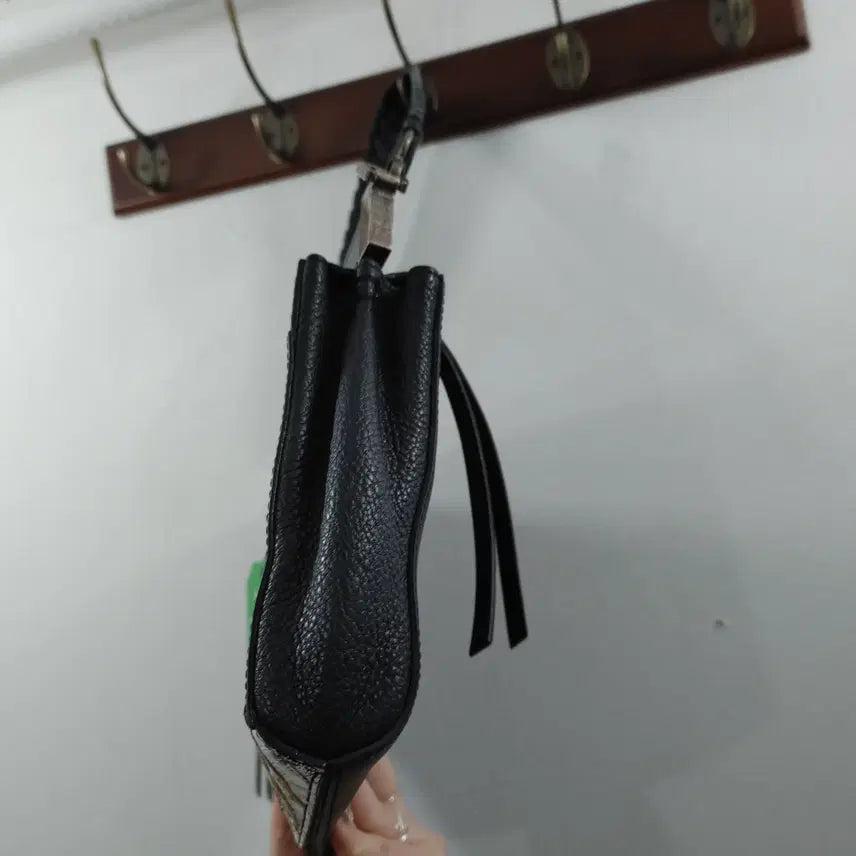 [SOLD OUT] 루즈앤라운지 여성 뱀피패턴 가죽 콤비 숄더백 가방