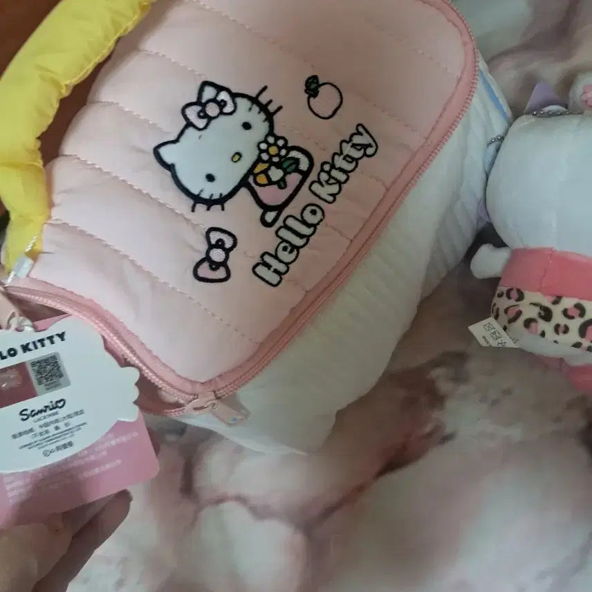[BUNJANG] Sanrio 4-Piece Set Character Pouches / 산리오4종세트