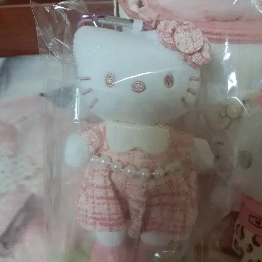 [BUNJANG] Sanrio 4-Piece Set Character Pouches / 산리오4종세트