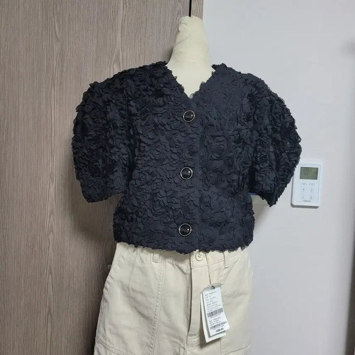[BUNJANG] De Norita Black Flower Jacket Puff Sleeve / 드노리타 블랙 플라워 자켓 퍼프소매  free