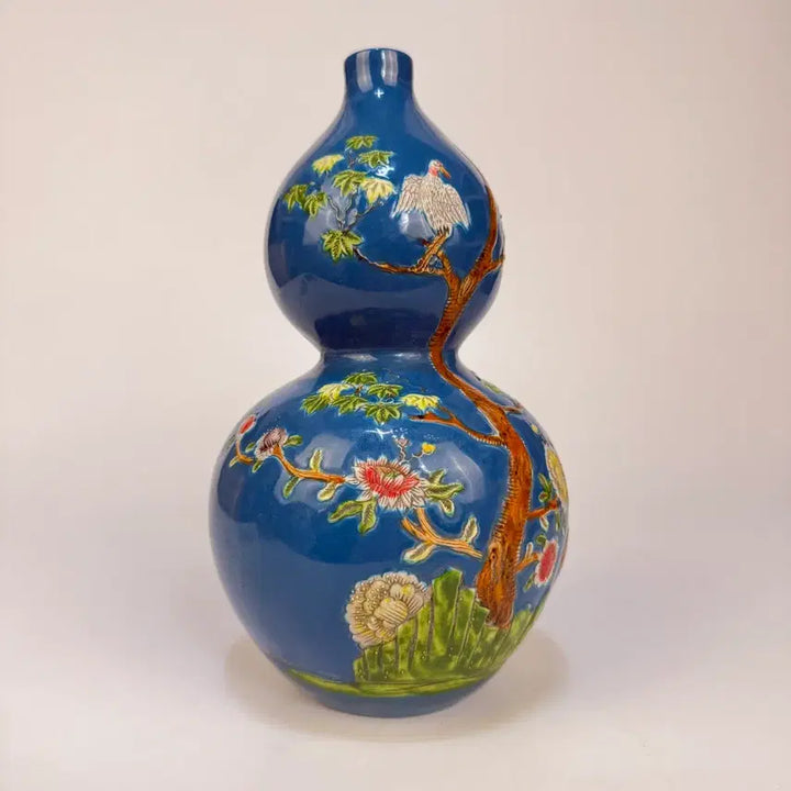 [BUNJANG] Joseon Dynasty Celadon Porcelain Gourd-shaped Vase / 공작남유 조각 호로병