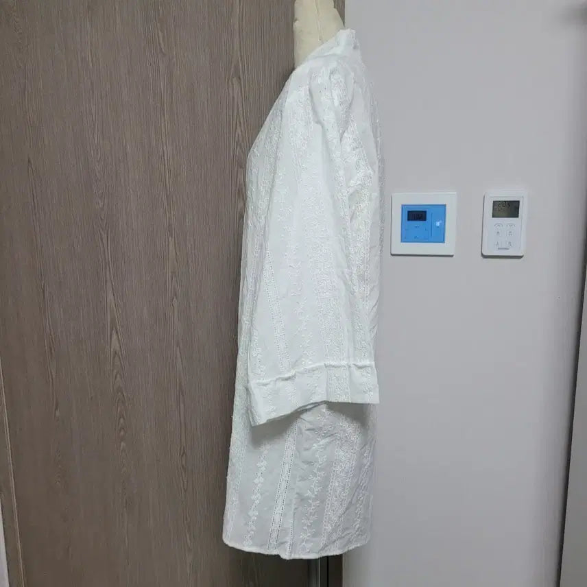 [BUNJANG] BECLA White Eyelet Embroidery Long Cardigan Shirt / 새상품) 비클라 BECLA 아일렛 자수 롱 가디건 셔츠