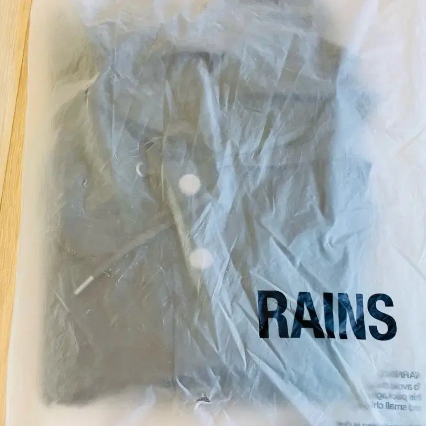 [BUNJANG] Authentic Rains Raincoat Khaki Lightweight Coat (Size L) / 영국 정품 레인스 우비 비옷 방수 방품 경량 코트 카키 판매합니다 L