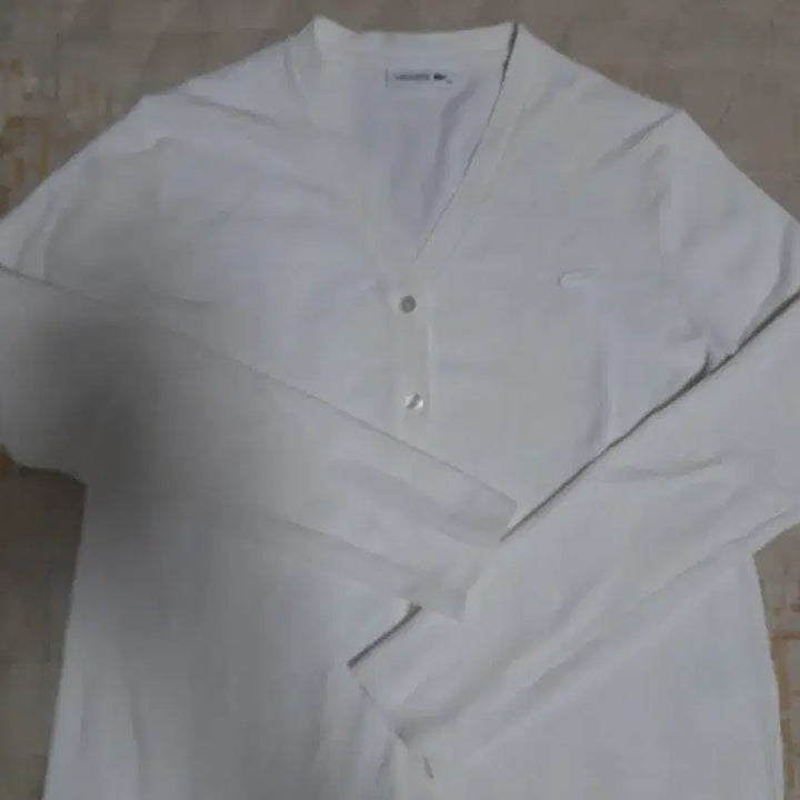 [BUNJANG] Lacoste White V-Neck Cardigan / 라코스테 화이트 브이넥 가디건