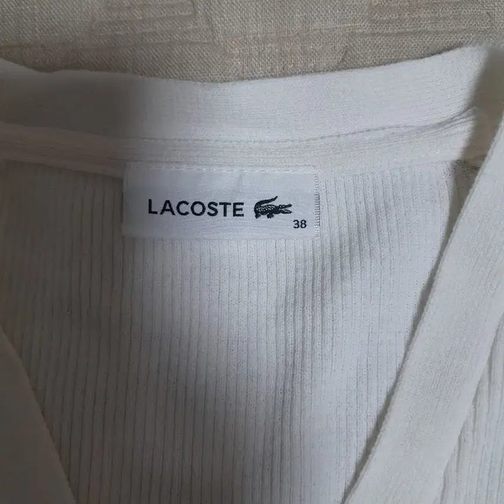 [BUNJANG] Lacoste White V-Neck Cardigan / 라코스테 화이트 브이넥 가디건
