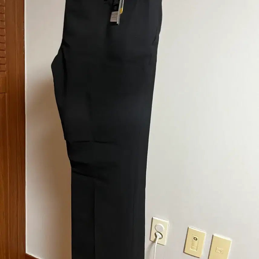 [BUNJANG] Musinsa Semi Wide Slacks Black Size 26 / 무신사 세미 와이드 슬랙스 블랙 26사이즈 MIPS0003-BK