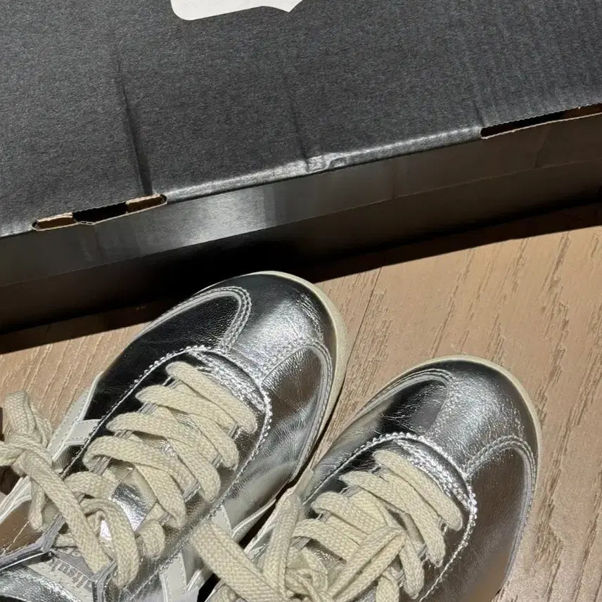 [BUNJANG] Onitsuka Tiger Retro Sneakers / [정품] 오니츠카 타이거 레트로 운동화 THL7C2-9399