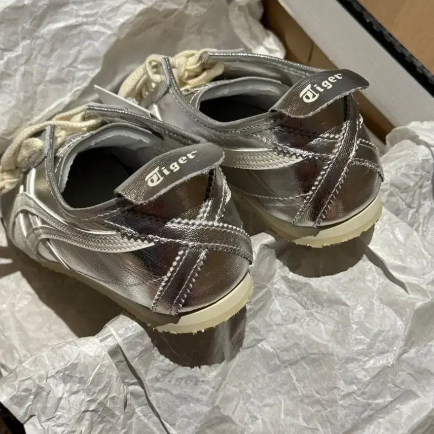 [BUNJANG] Onitsuka Tiger Retro Sneakers / [정품] 오니츠카 타이거 레트로 운동화 THL7C2-9399