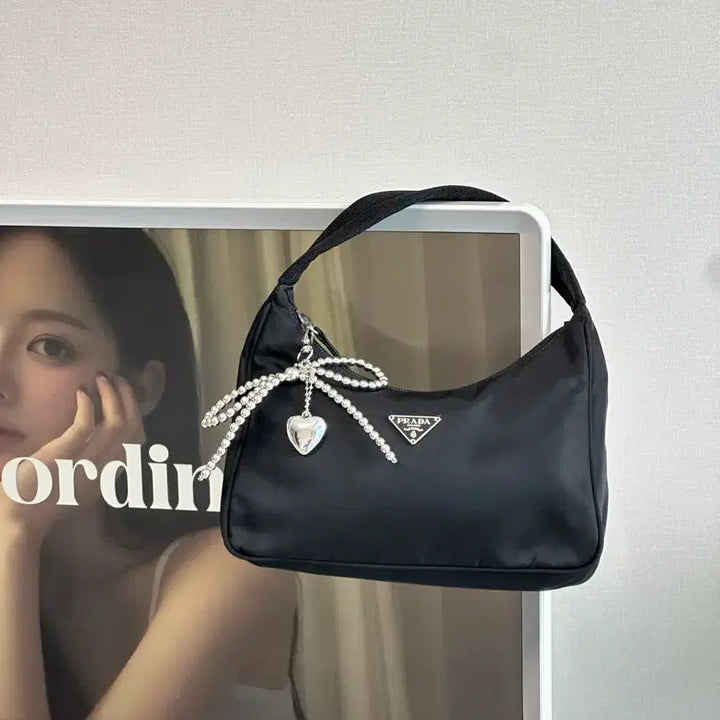 [BUNJANG] Prada Pocono Nylon Hobo Shoulder Tote Bag Mini Black / 프라다 포코노 나일론 호보백 숄더백 토트백 미니 블랙